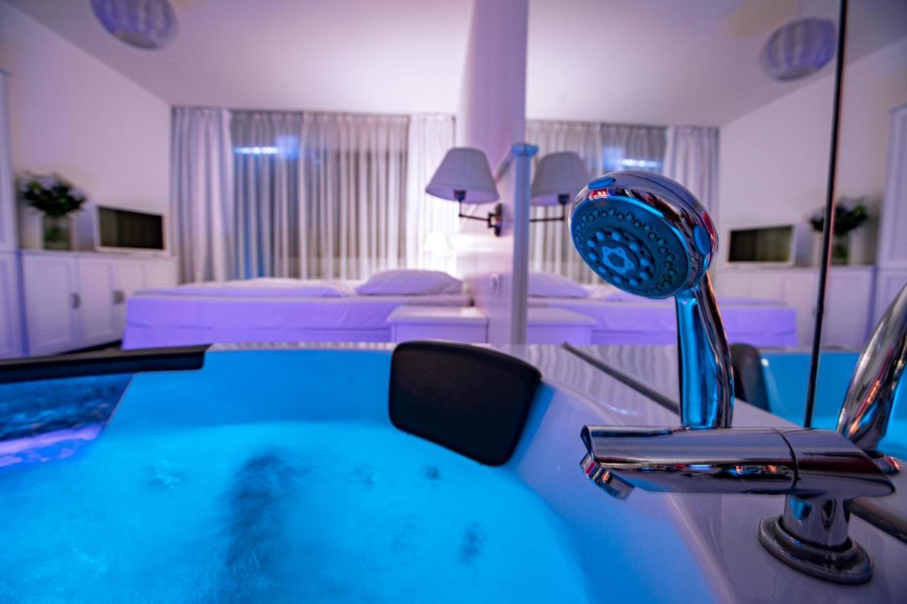 Rodzinny Sauna&jacuzzi Arka Medical *